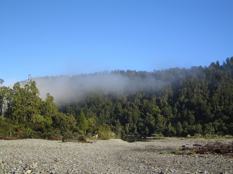 IMG_2252.JPG - By a lake not so far north from Franz