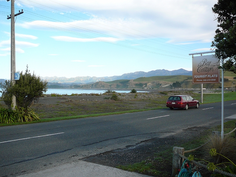 P1010878.JPG - Ouside our motel in Kaikoura