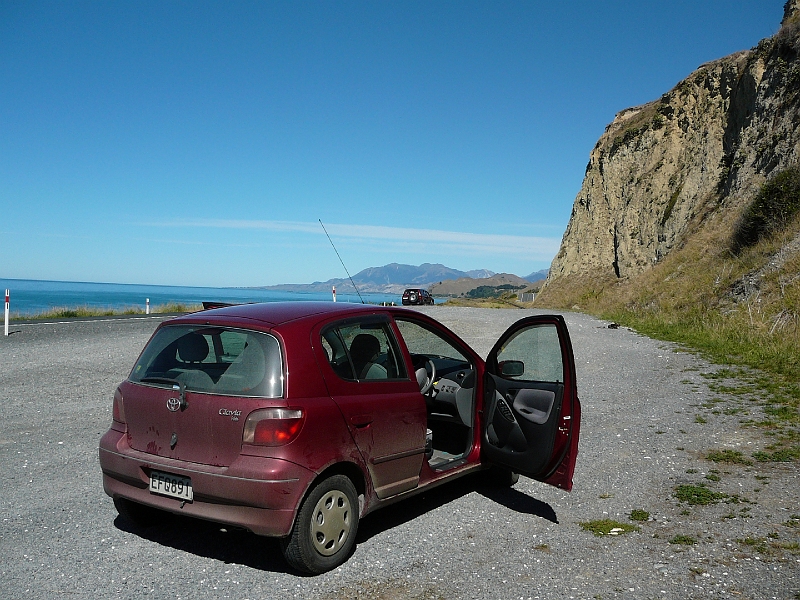 P1010889.JPG - Stop for lunch, near Wharanui