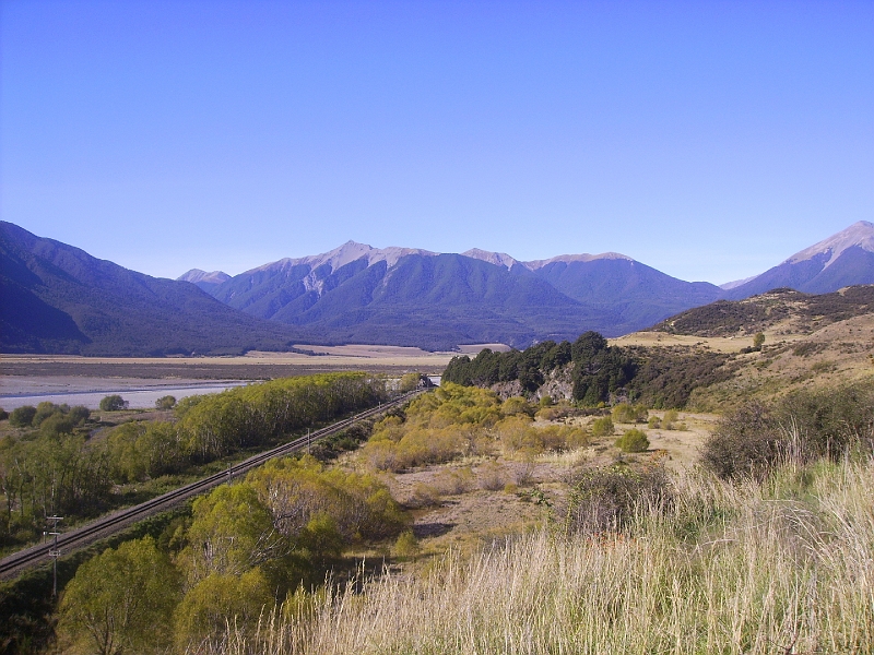 PICT2584.JPG - On the way to Arthur's Pass