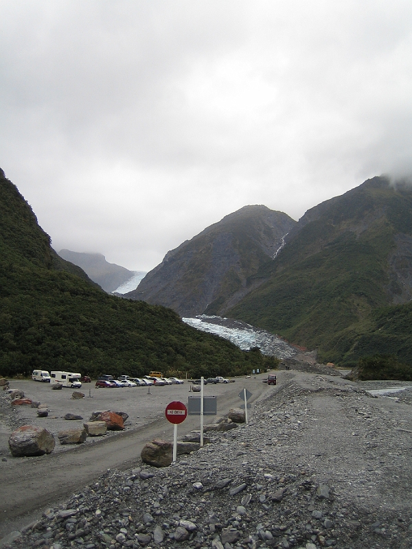 IMG_2202.JPG - The walk to Fox Glacier
