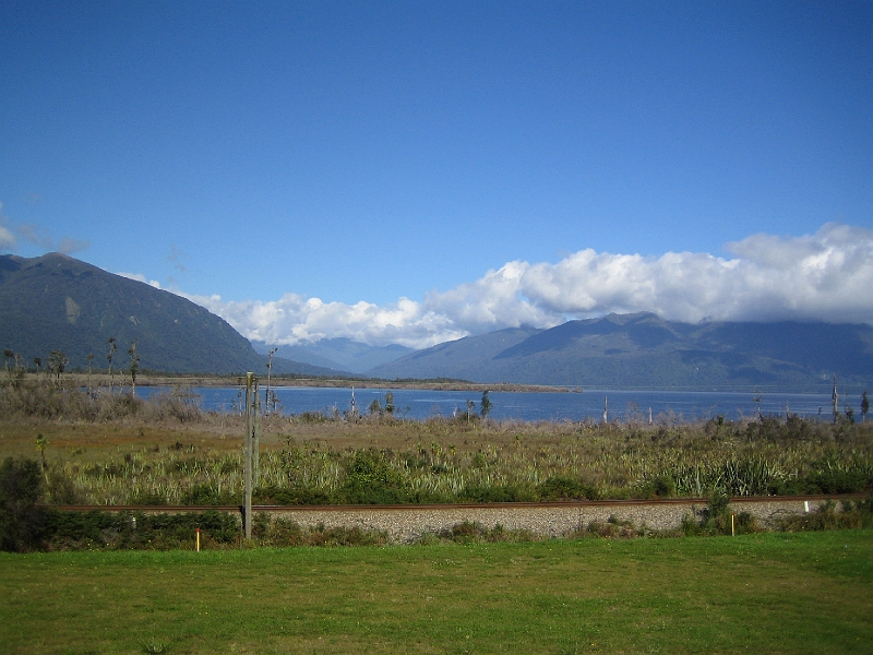 IMG_2313.JPG - Lake Brunner