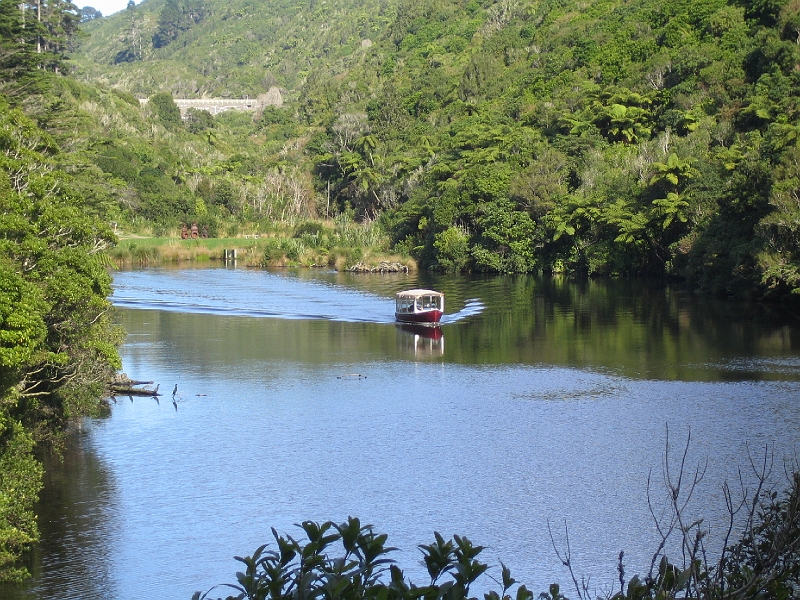 IMG_2373.JPG - Karori: lower lake